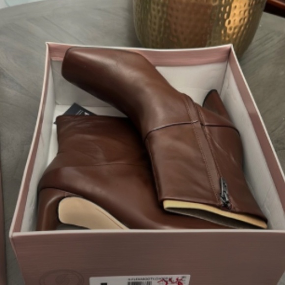 Franco Sarto Flexa Bootie - Picture 2 of 12